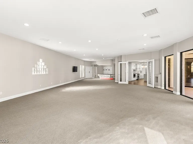 13 Dovetail Cir — Photo 52