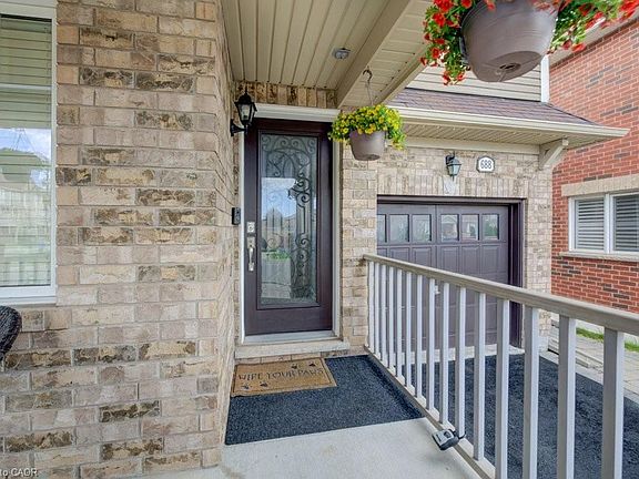 3rd image of 688 Hepburn Rd