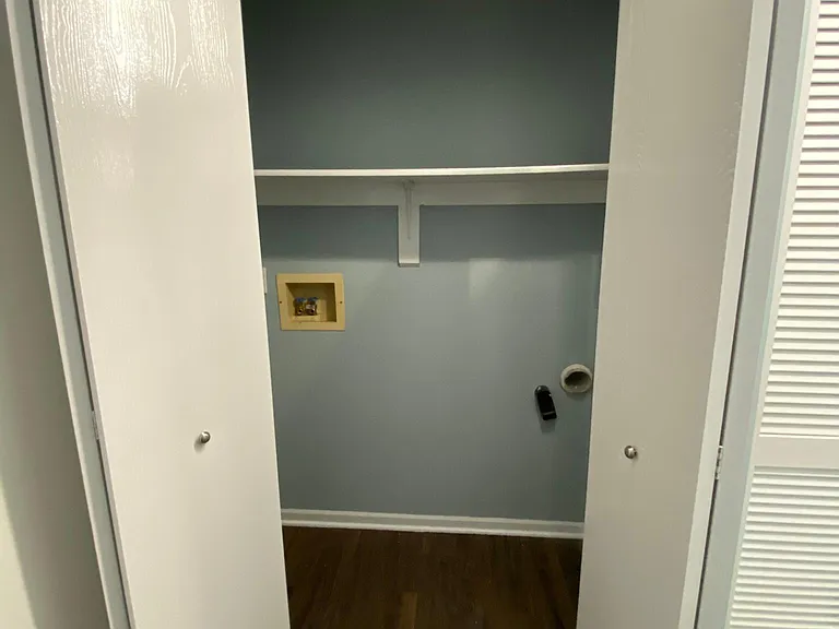 Electric Washer/Dryer Hook Up