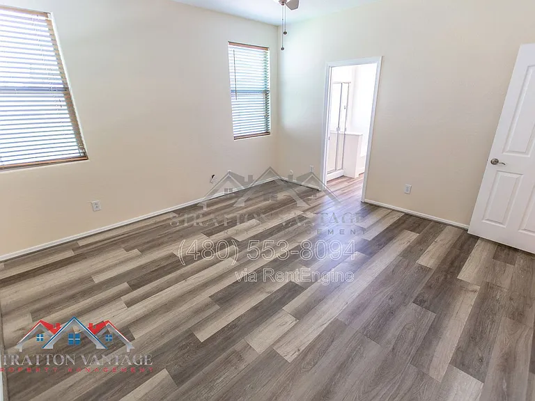 15272 W Jackson St — Photo 20