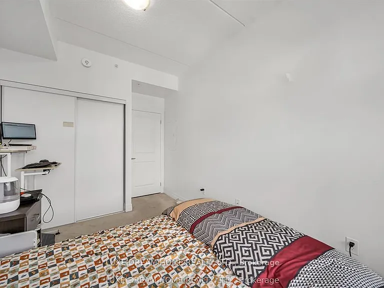 620 Sauve St #511 — Photo 22