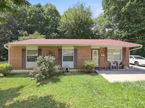 4120 Sunflower Cir, Winston Salem, NC 27105