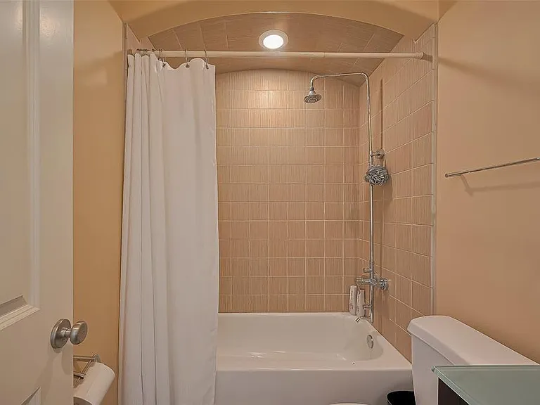 3940 Feagan St — Photo 32