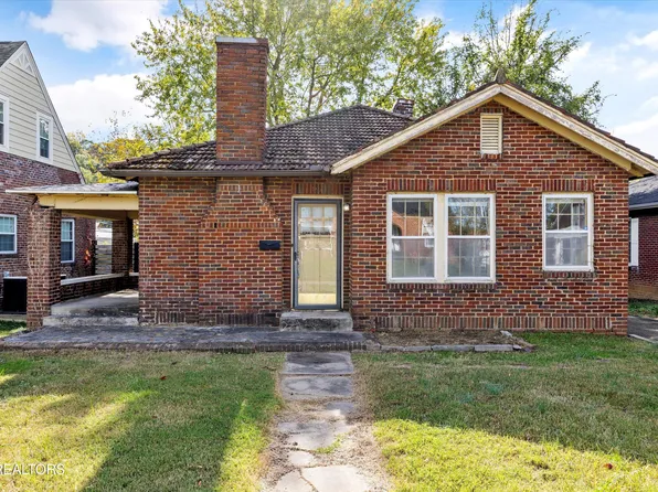 106 Rose Dr, Knoxville, TN 37918