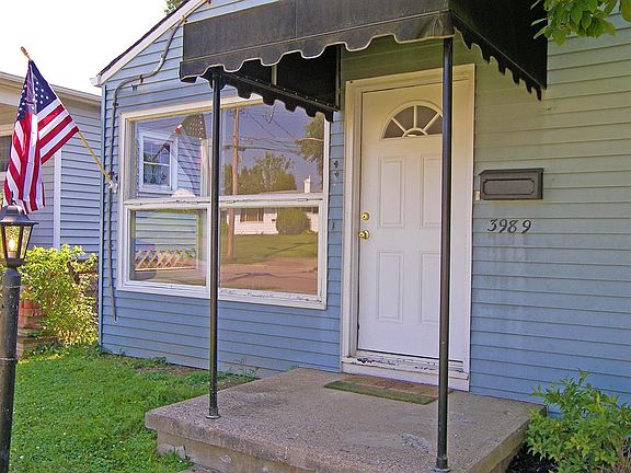 2nd image of 3989 Mantell Ave