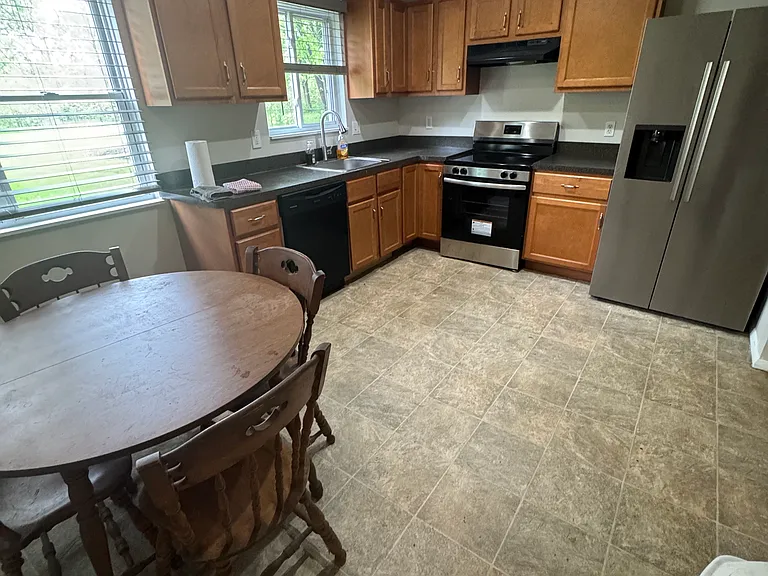 8895 Fairlane Dr — Photo 7