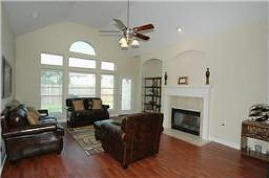 5th image of 3138 E Webber Dr