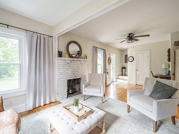 3rd image of 23 Berwick Rd