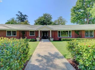 2500 Country Club Dr, Medford, OR