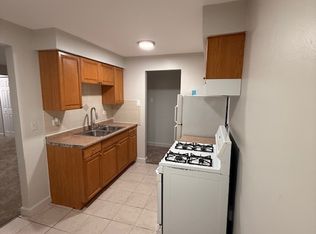 519 Madison Ave APT 3A, Calumet City, IL 60409