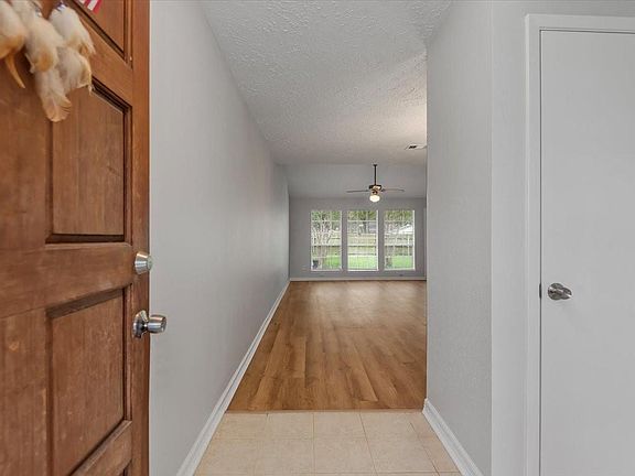 2nd image of 13909 Plantation Valley Dr