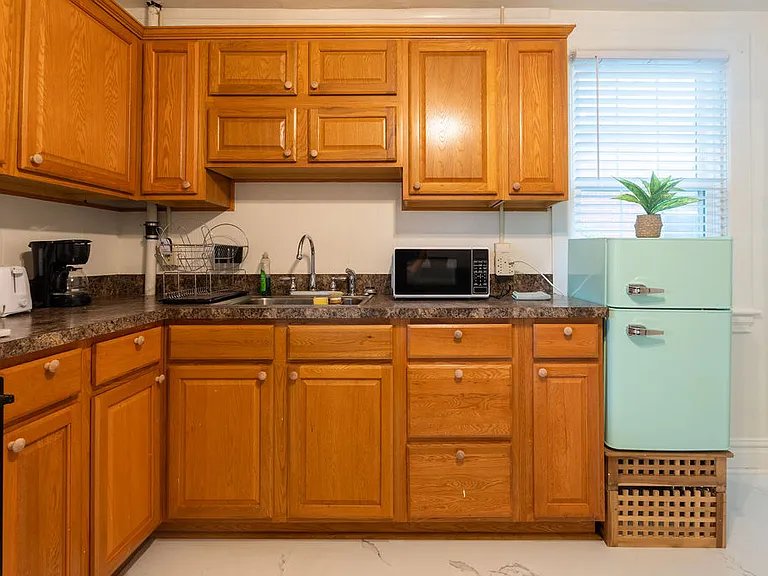 315 Frederick St #B — Photo 5