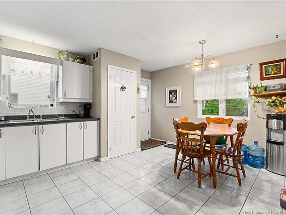 4th image of 103 Glencoe Dr #101