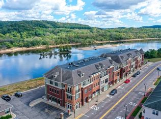 440 Water St UNIT 214, Prairie Du Sac, WI 53578