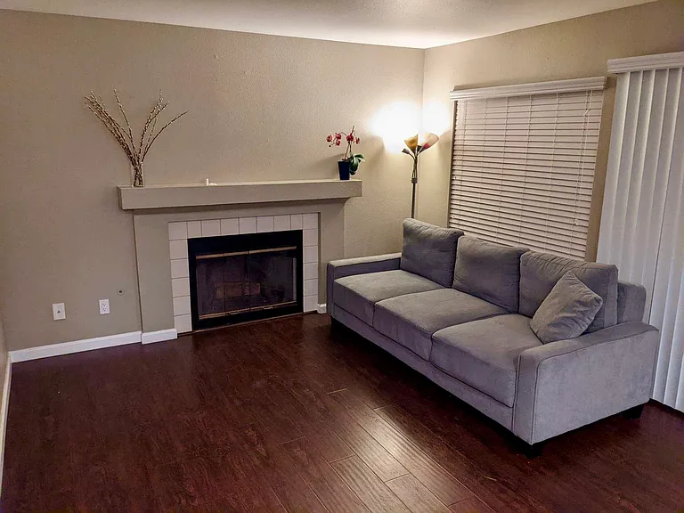 2126 Shoreview Pl — Photo 7