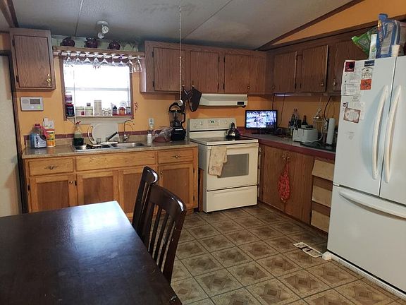 3rd image of 4705 Acerra Ln