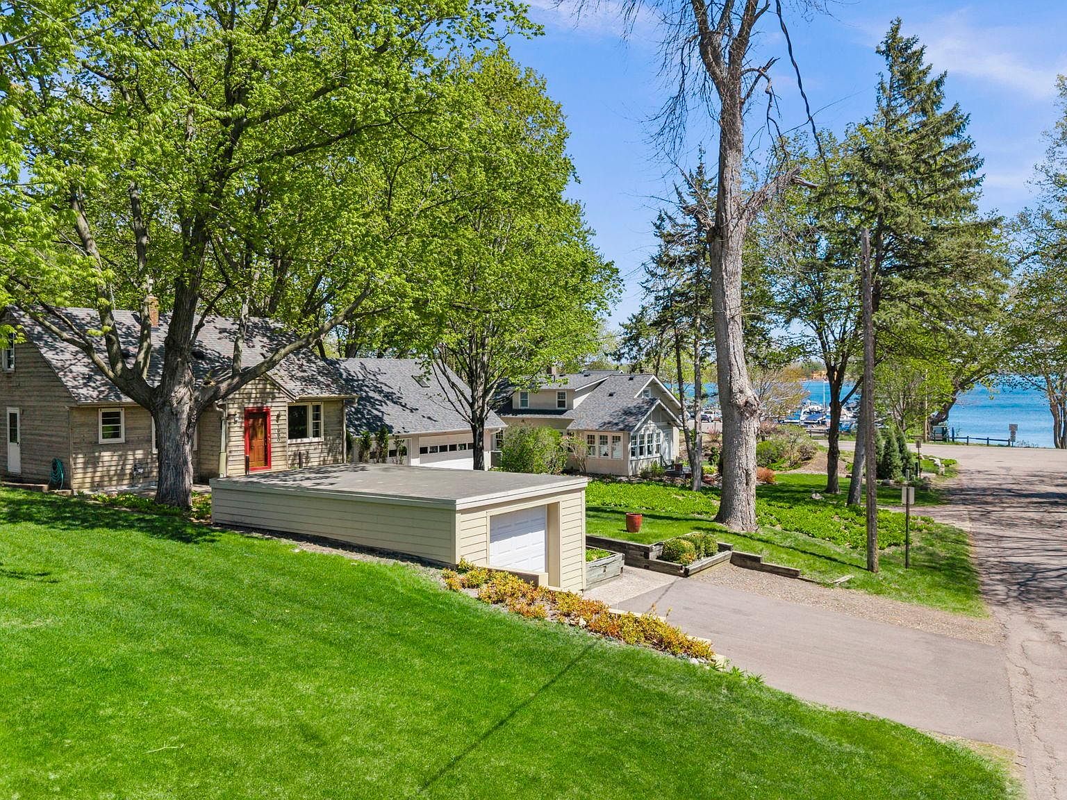 1990 Spates Ave, Wayzata, MN 55391 | Zillow