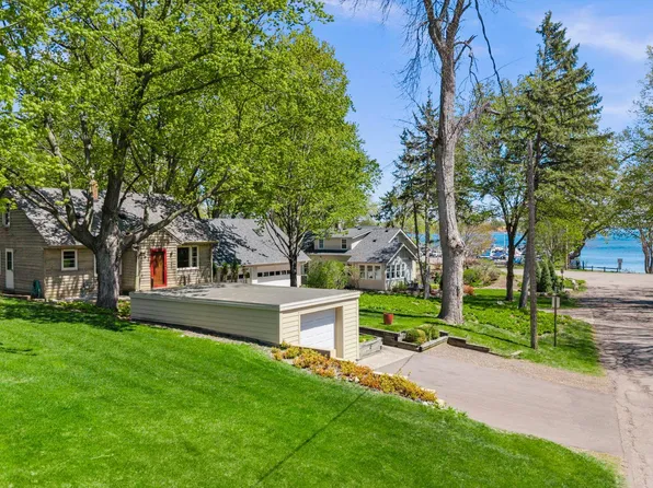 1990 Spates Ave, Wayzata, MN 55391
