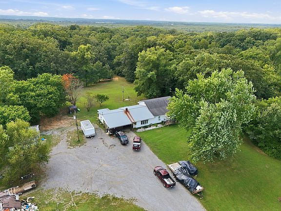 2nd image of 22491 Buffalo Lick Rd