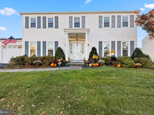 2540 Cannon Ball Ct, Bensalem, PA 19020