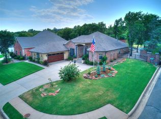3049 Garden Vis, Edmond, OK 73034
