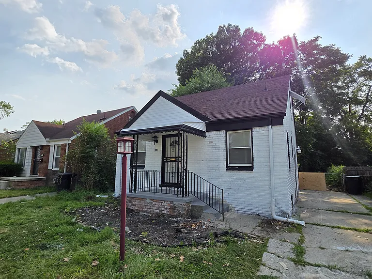 11415 Auburn St — Photo 31