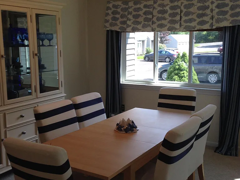 51 Hilltop Dr — Photo 5