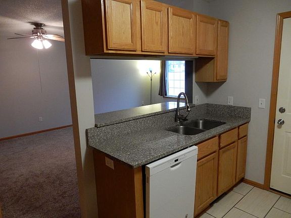 5th image of 664 Mariner Way