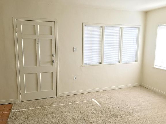 3rd image of 3822 El Moreno St