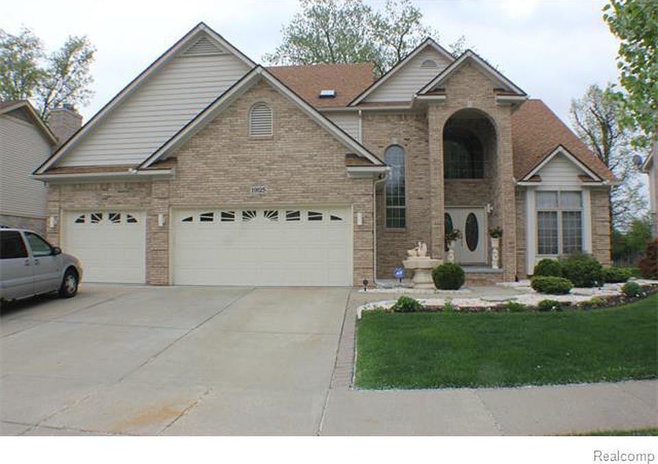 1st image of 19125 Red Oak Ln