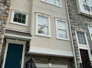 9 Carrington Pl, Clifton, NJ 07013