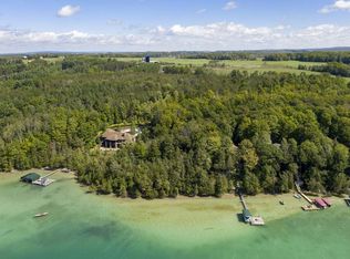 4454 Cottage Grv, Petoskey, MI 49770