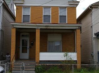 812 Woodward Ave, Mc Kees Rocks, PA 15136
