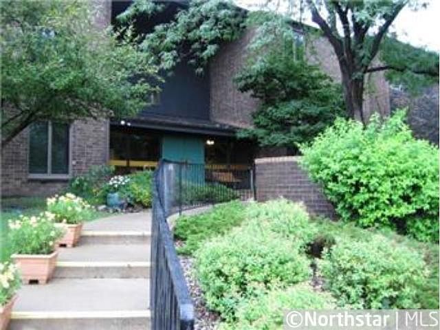 1st image of 5120 W 102nd St APT 106