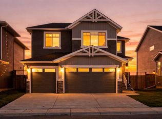 170 E Chelsea Rd, Chestermere, AB T1X1Z3