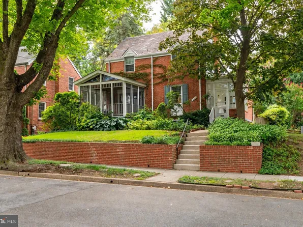 4420 Burlington Pl NW, Washington, DC 20016