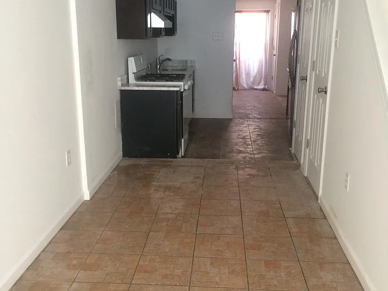 224 S Duncan St — Photo 11