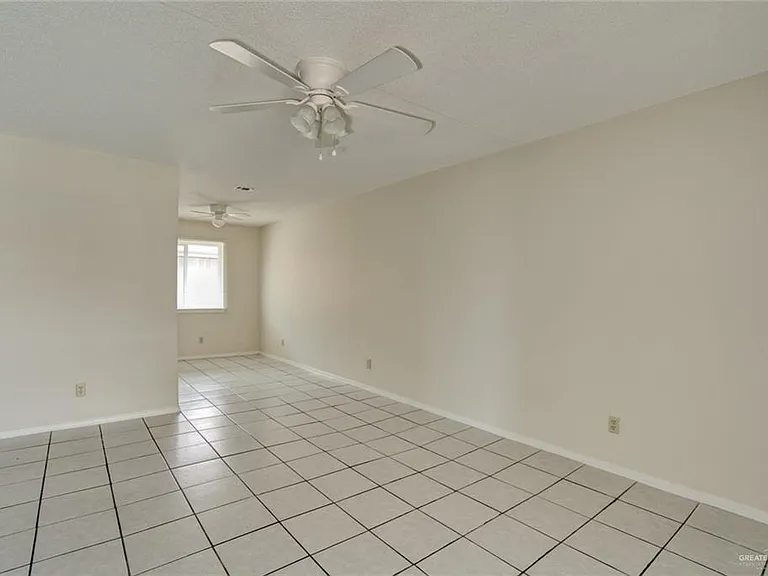 2125 Kerria Ave — Photo 7