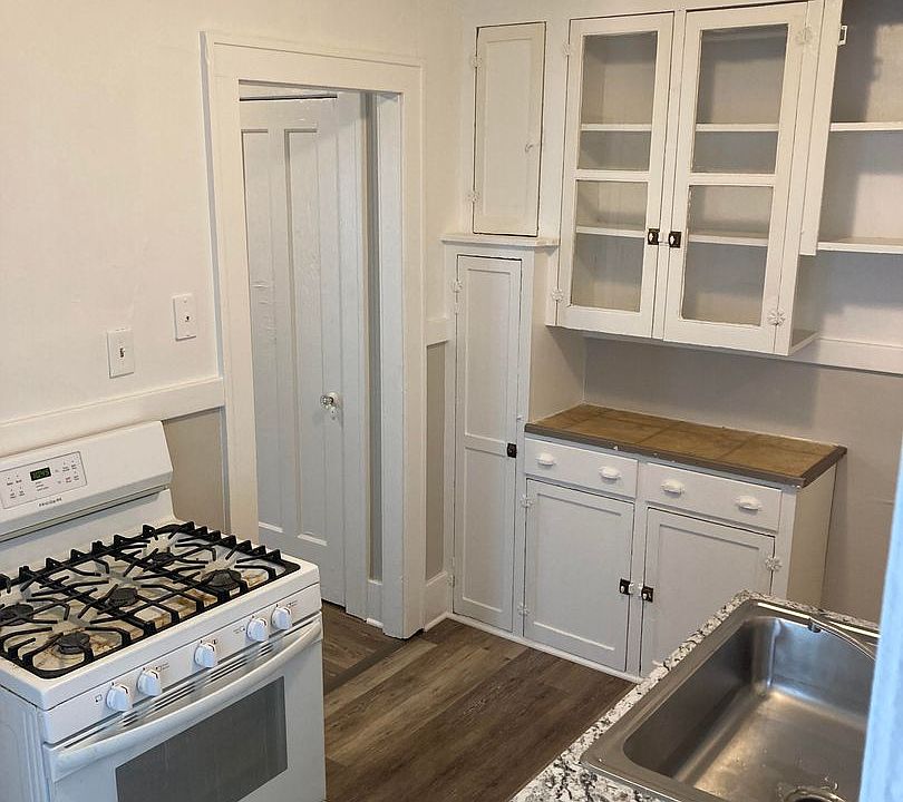 1st image of 450 Meigs St APT 2