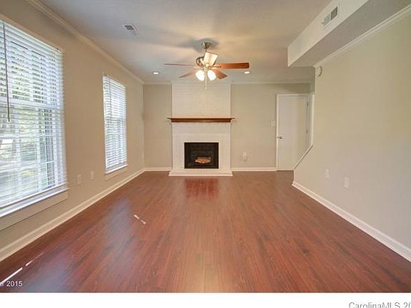4th image of 213 Sunnywood Ln