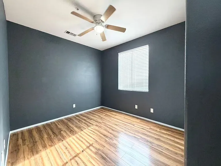 8901 Square Knot Ave — Photo 14