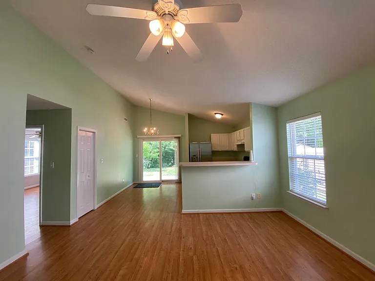 828 Homestead Park Dr — Photo 7