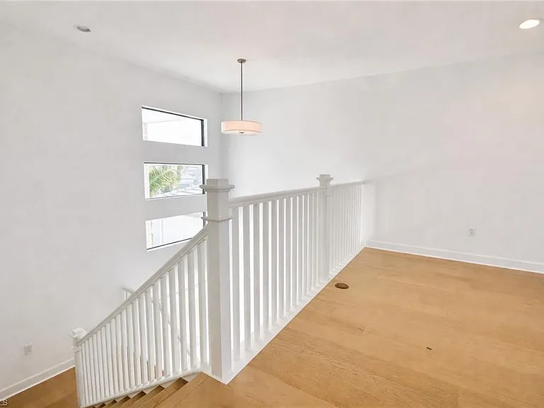 12770 Woodbury Dr — Photo 21