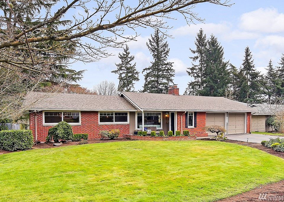 1st image of 2438 79th Ave NE