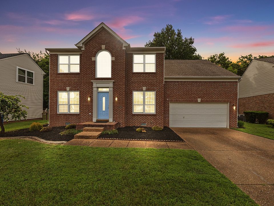 1st image of 304 Devonshire Dr