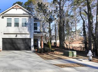 5706 Rockfern Dr, Lilburn, GA 30047