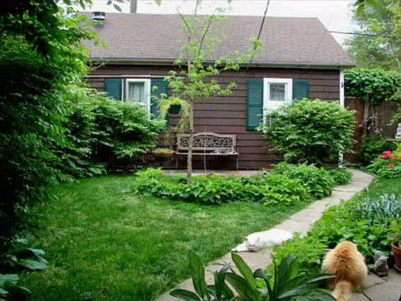 Detached heated workshop i