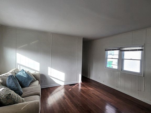 4th image of 17547 Mary Ann Dr Unit 10299
