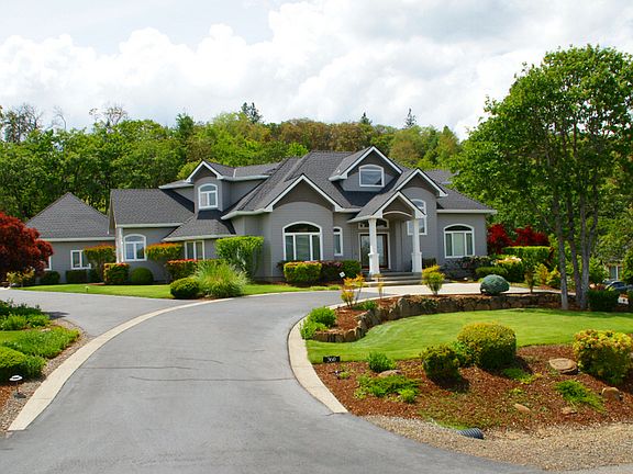 5th image of 560 Coachman Dr