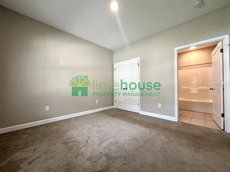 2101 Ball St — Photo 19